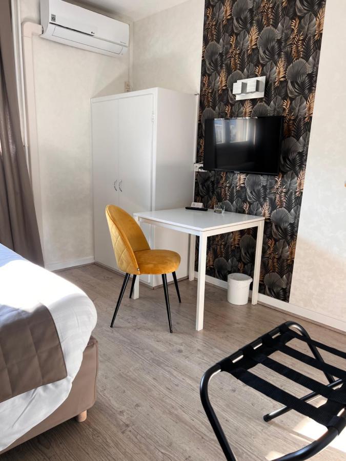Hotel Alpes Cevennes Guilherand-Granges Екстер'єр фото