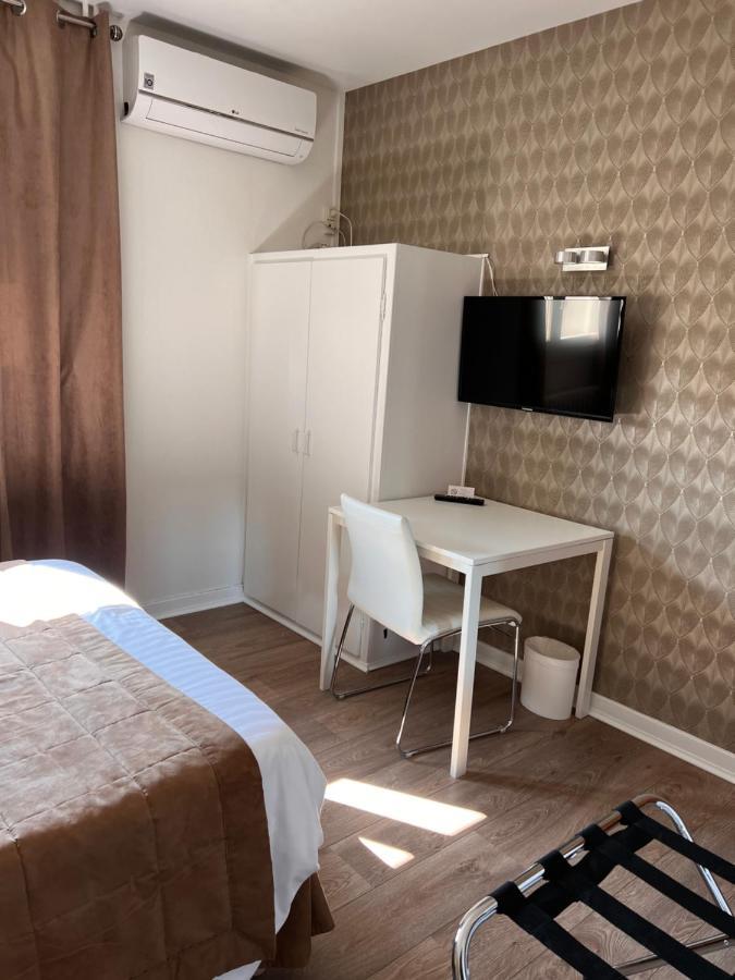 Hotel Alpes Cevennes Guilherand-Granges Екстер'єр фото