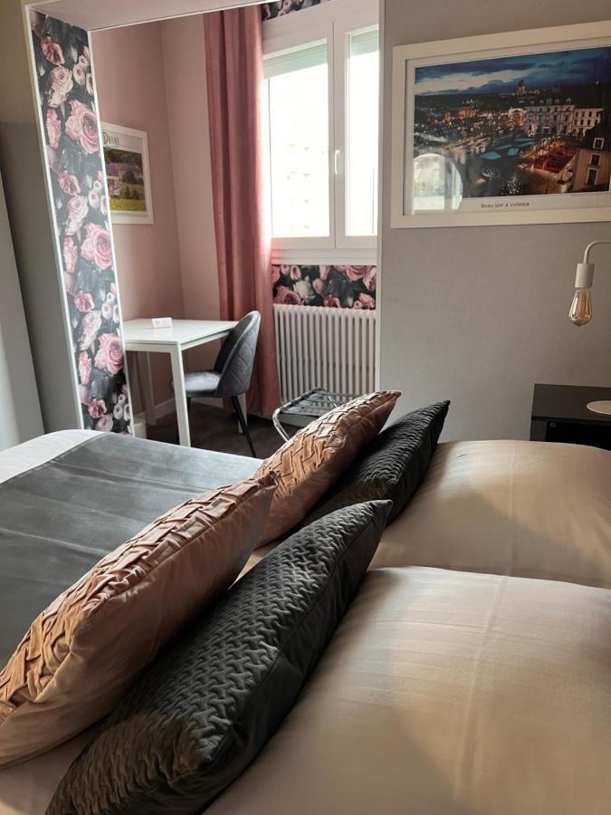 Hotel Alpes Cevennes Guilherand-Granges Екстер'єр фото