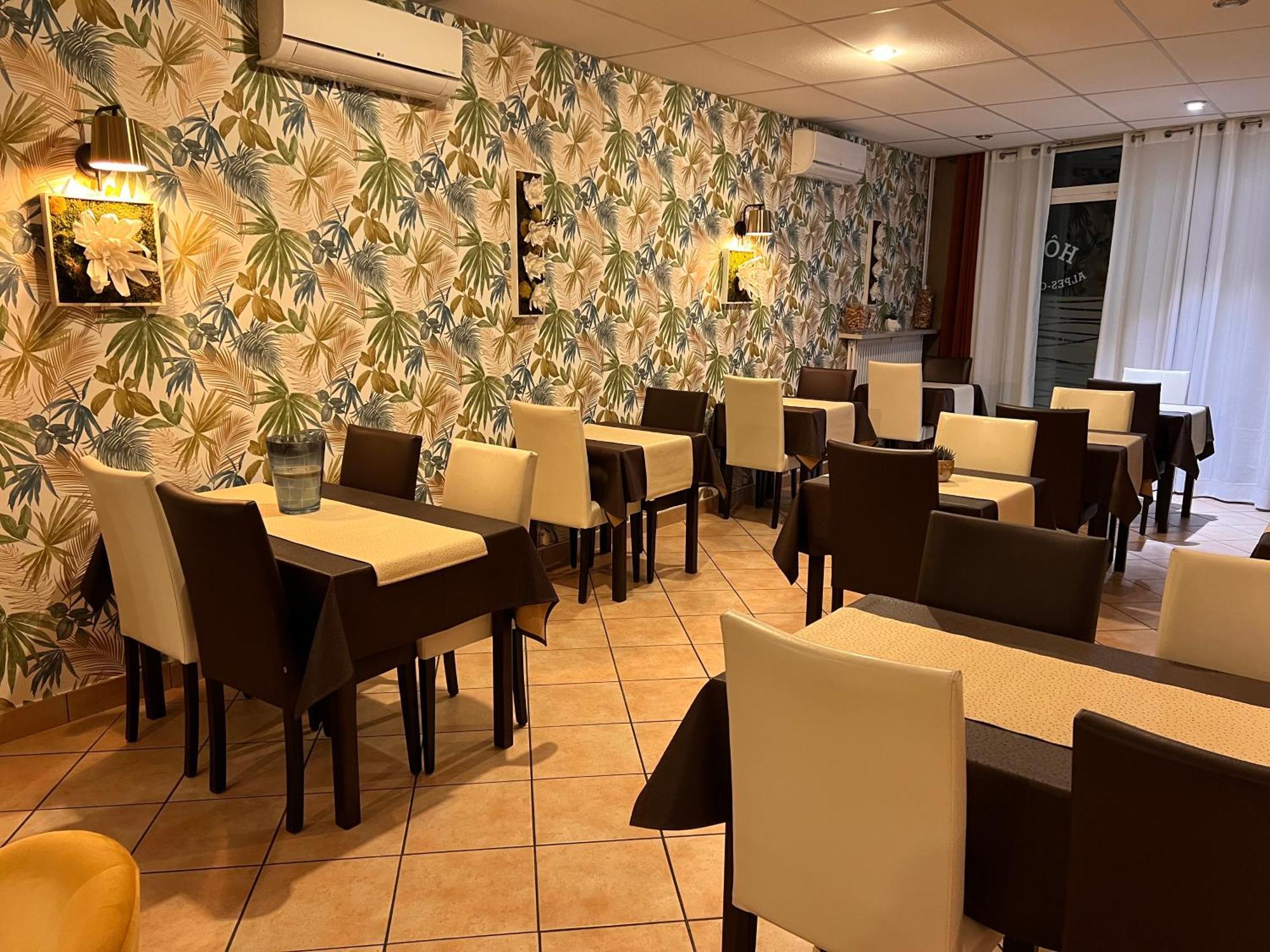 Hotel Alpes Cevennes Guilherand-Granges Екстер'єр фото